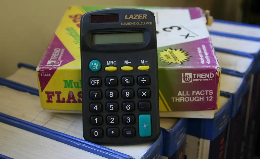 Calculatrice, impôts et fiscalité en Suisse